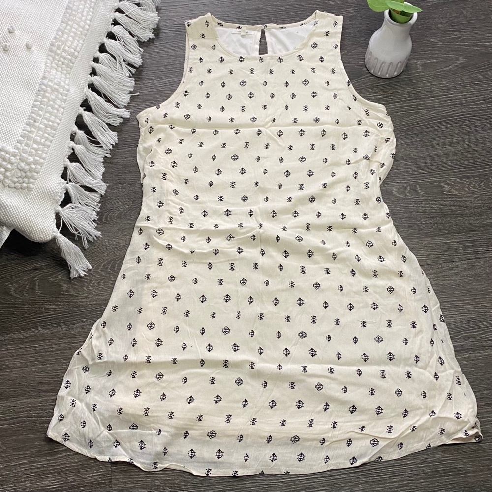 Maurices Cream and Navy Pattern T-shirt Dress